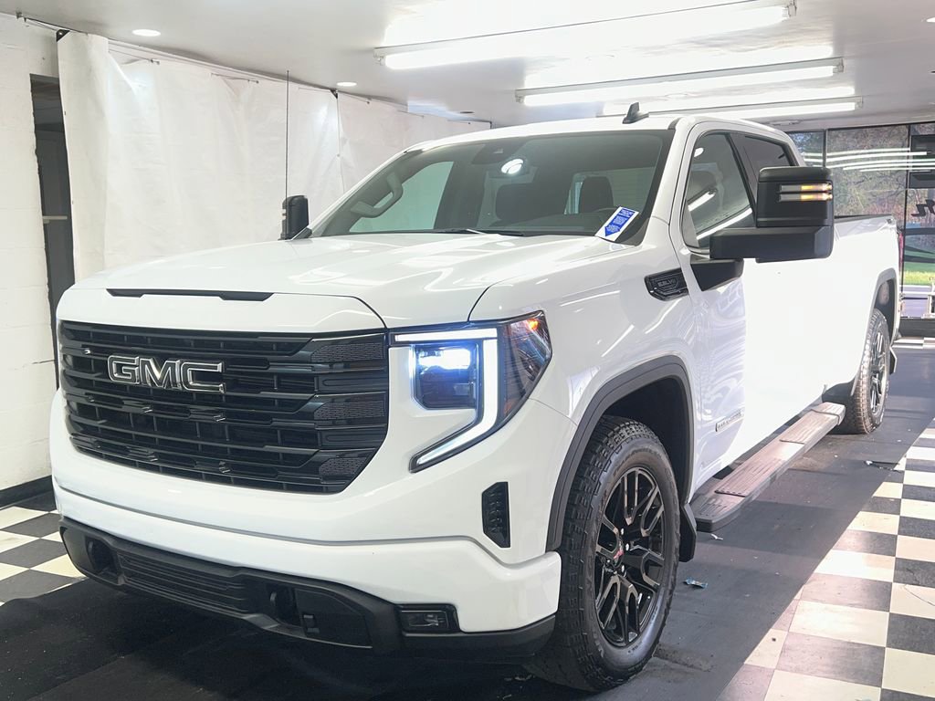 Used 2023 GMC Sierra 1500 Elevation w/ X31 Off-Road Package AWD/4WD image 3