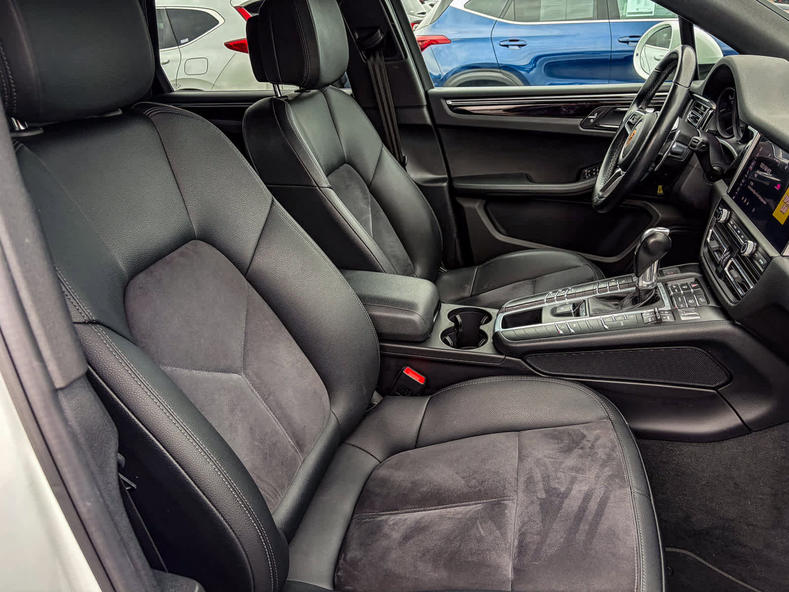 Used 2019 Porsche Macan AWD/4WD image 15