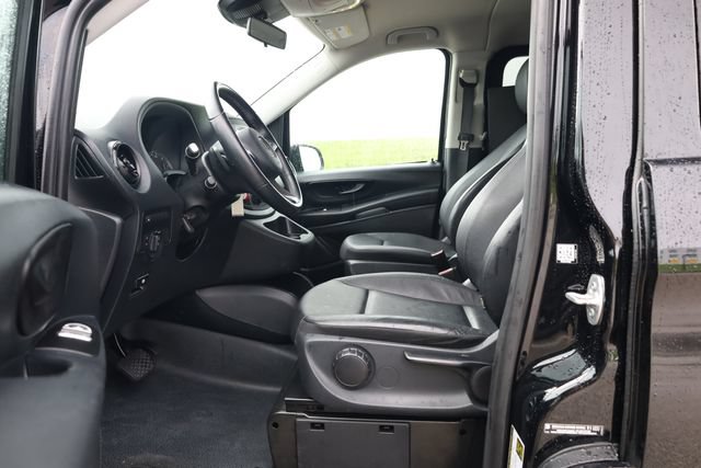 Used 2023 Mercedes-Benz Metris Passenger image 11