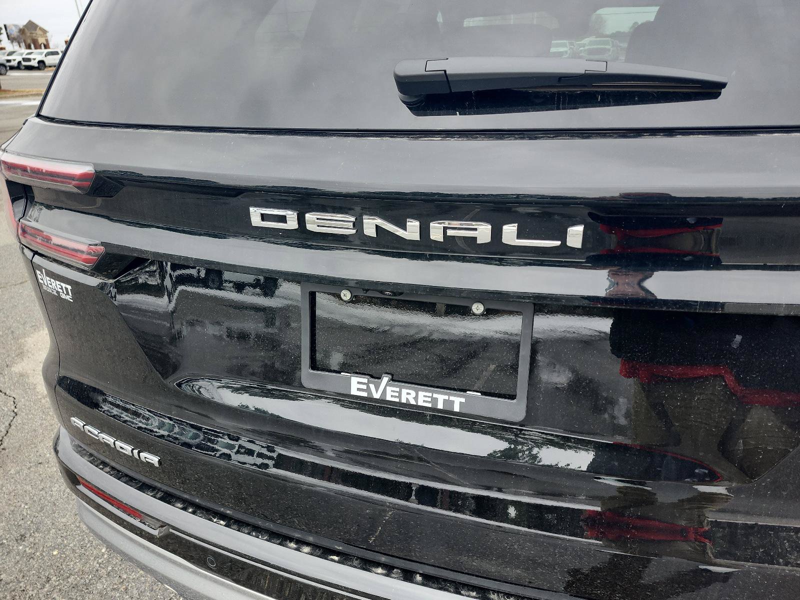 New 2026 GMC Acadia Denali w/ Super Cruise Package FWD image 4