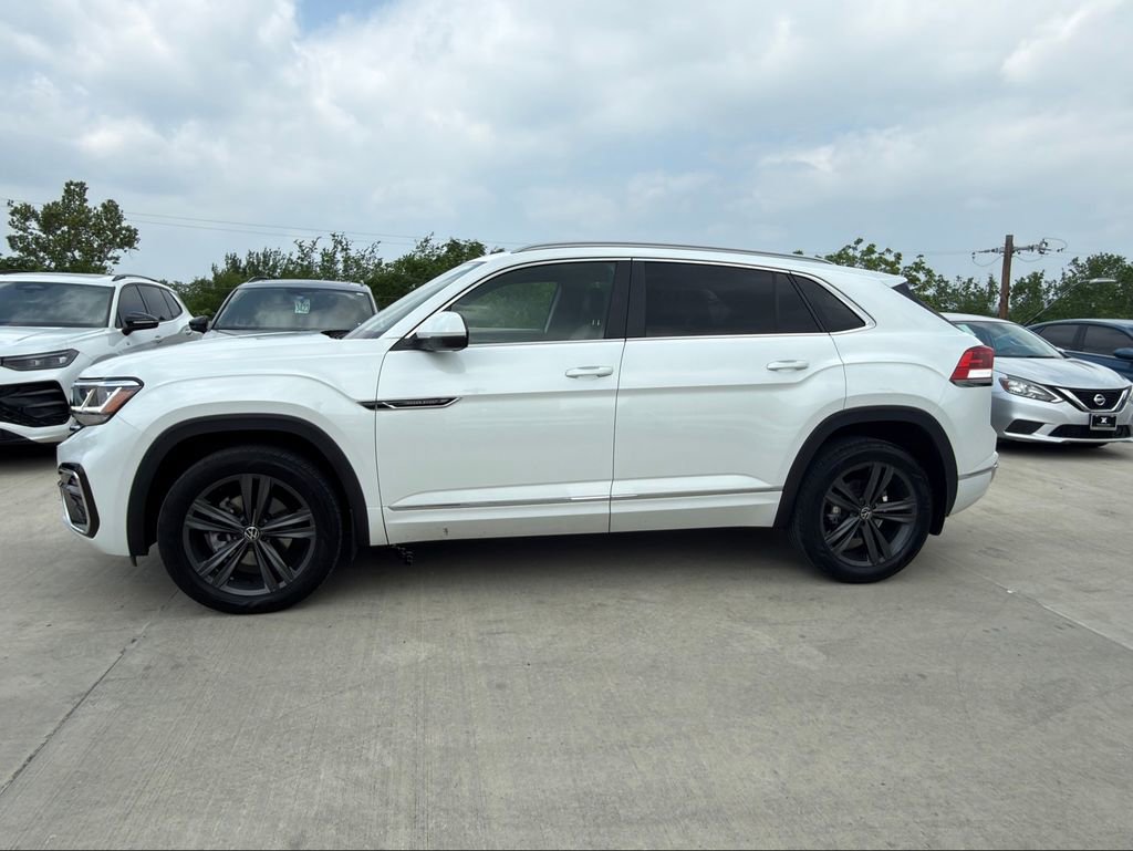 Used 2022 Volkswagen Atlas Cross Sport SEL R-Line AWD/4WD image 6