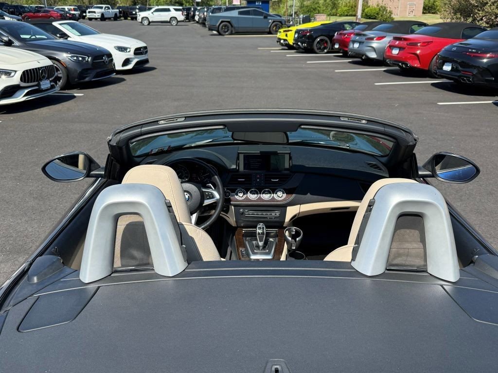 Used 2013 BMW Z4 sDrive35i image 4
