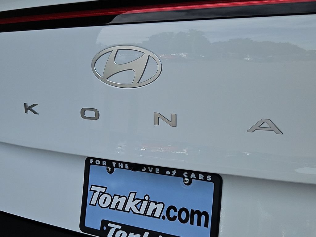 Certified 2025 Hyundai Kona SEL AWD/4WD image 26