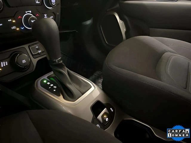 Used 2022 Jeep Renegade Latitude AWD/4WD image 70