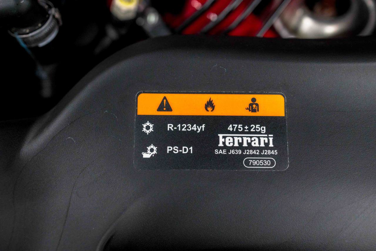 Used 2019 Ferrari Portofino RWD image 93