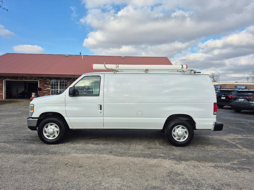 Used 2014 Ford E-250 and Econoline 250 w/ Power Group RWD image 3