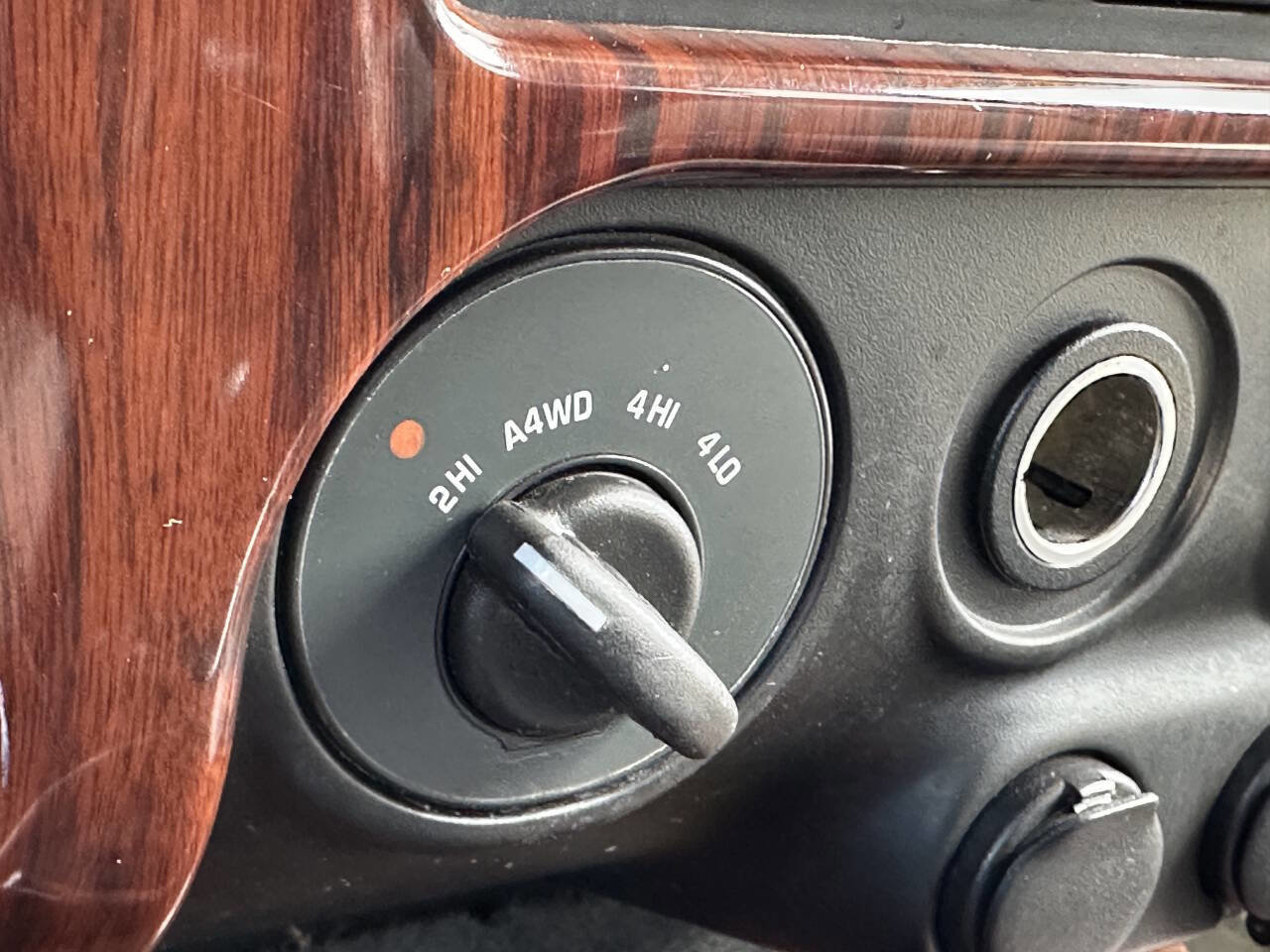 Used 2003 GMC Envoy XL SLT image 24