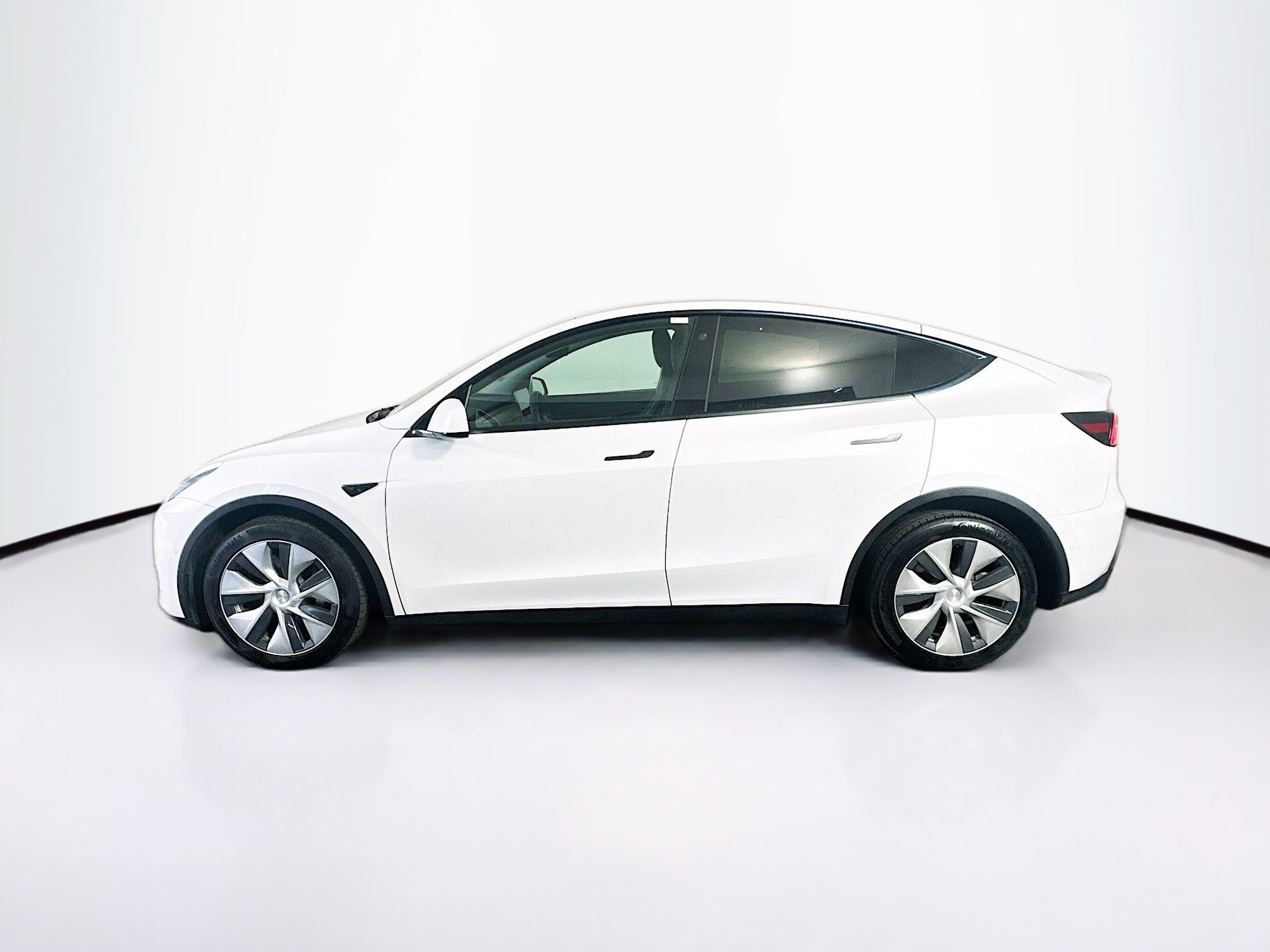 Used 2022 Tesla Model Y Long Range AWD/4WD image 4