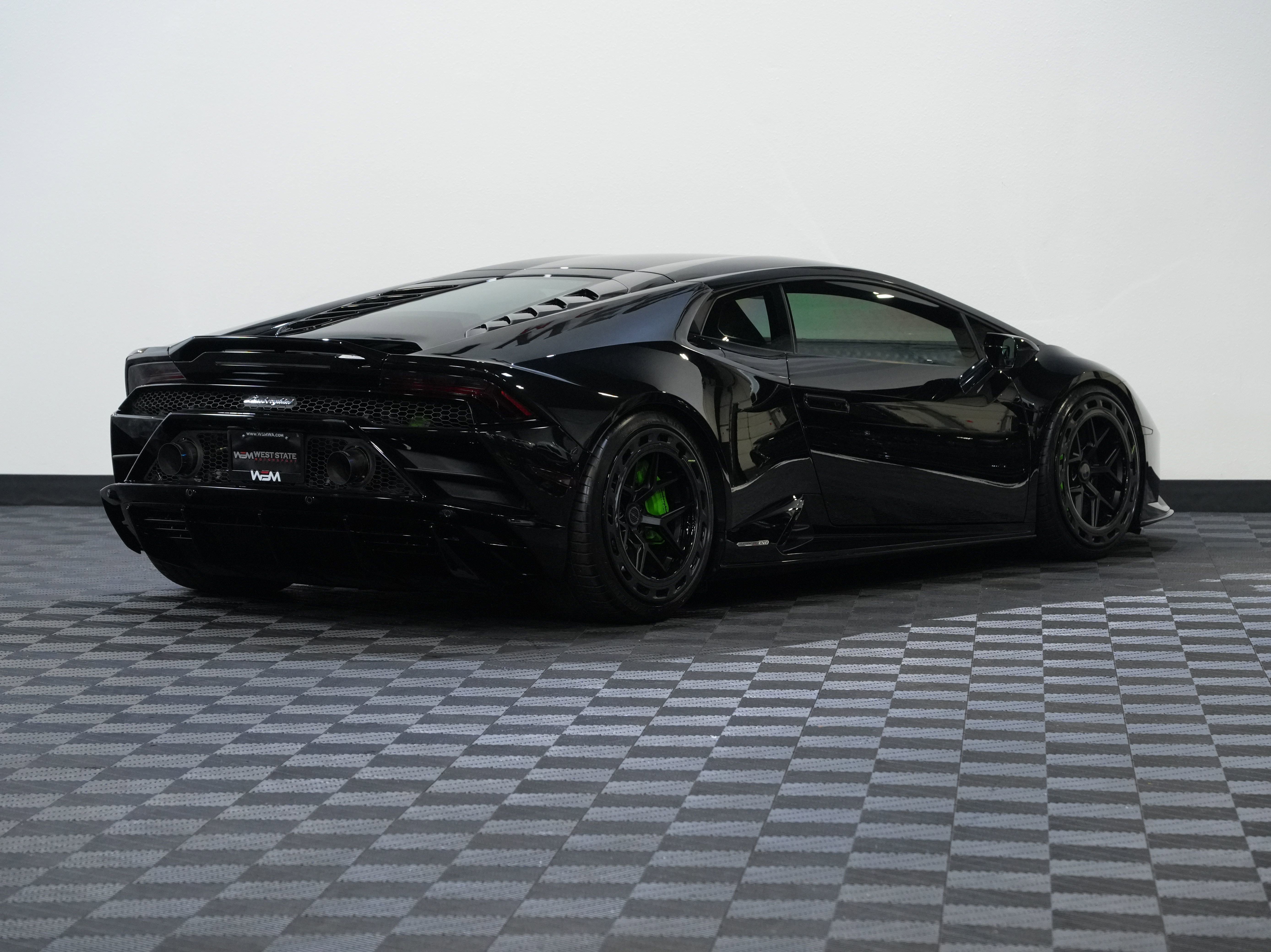 Used 2021 Lamborghini Huracan EVO image 6