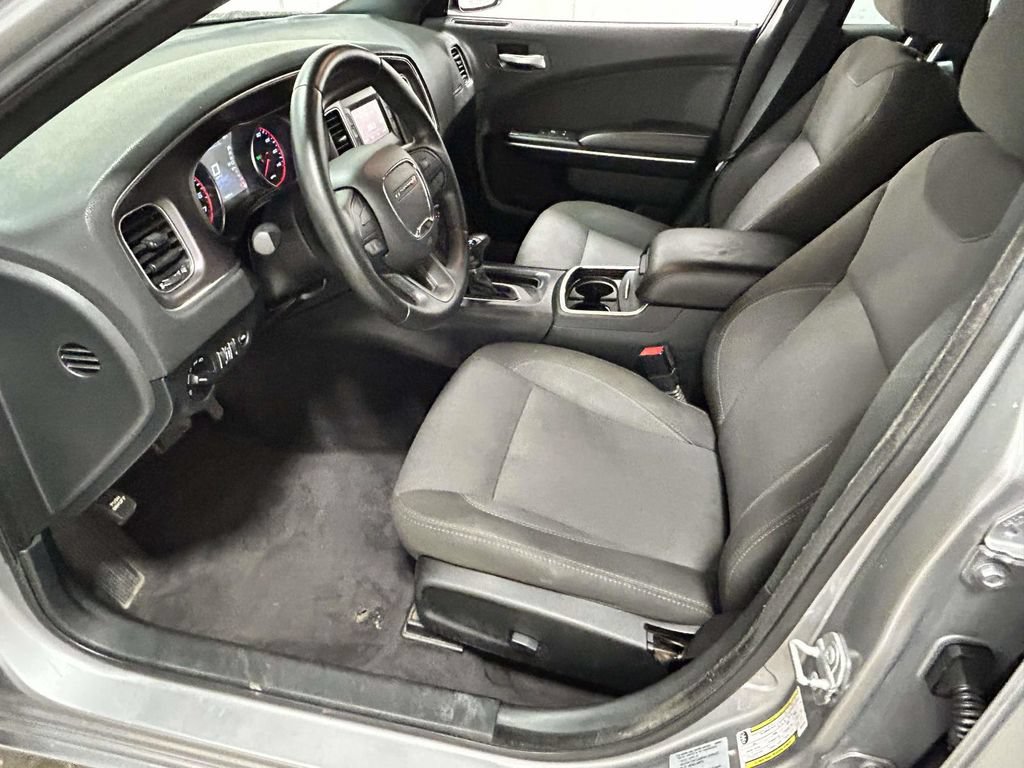 Used 2017 Dodge Charger SE w/ Popular Equipment Group RWD image 11