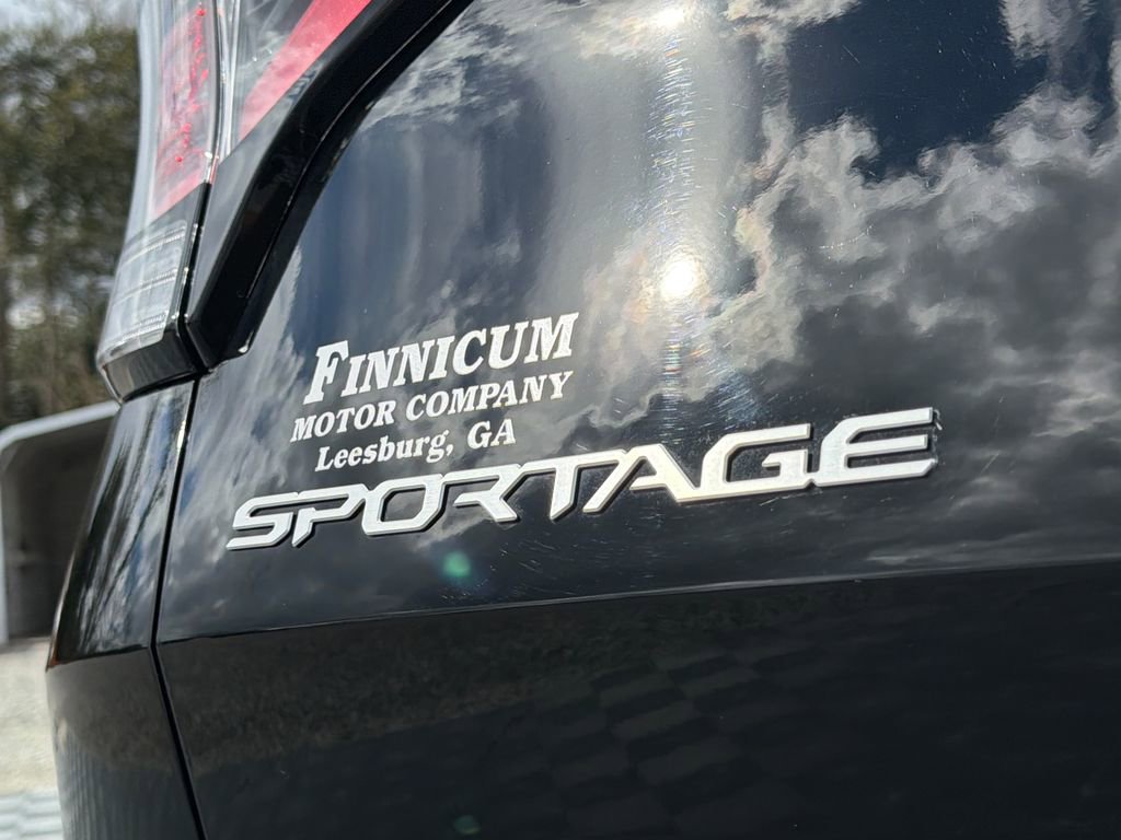 Used 2024 Kia Sportage EX image 17