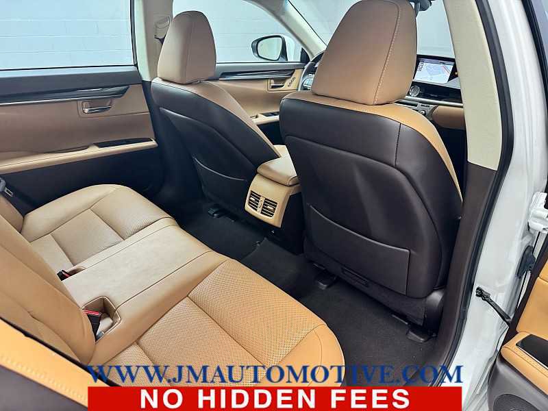 Used 2017 Lexus ES 350 w/ Navigation System Package FWD image 19