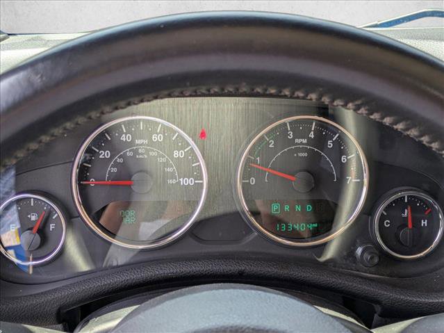 Used 2015 Jeep Wrangler Unlimited Sahara w/ Connectivity Group AWD/4WD image 9