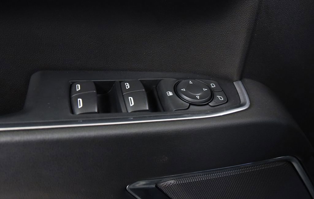 Used 2024 Chevrolet Silverado 1500 LT AWD/4WD image 19