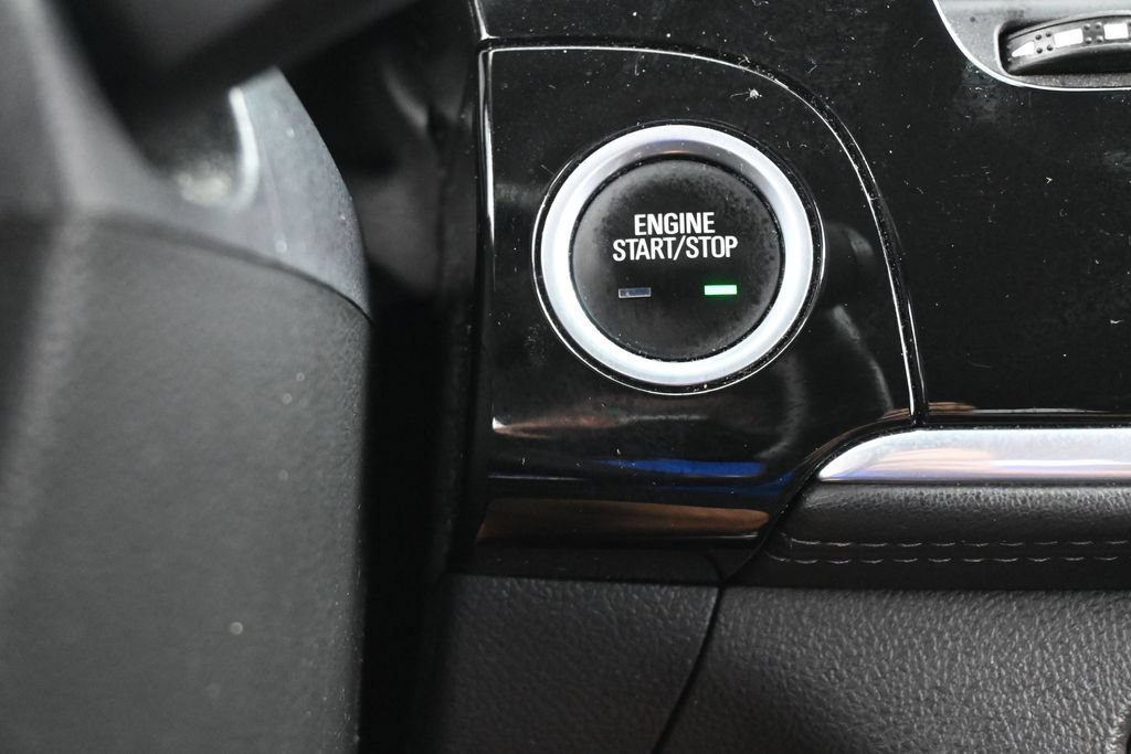 Used 2021 Buick Encore Preferred AWD/4WD image 26