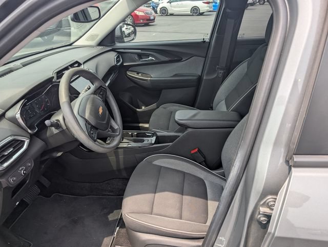 Used 2023 Chevrolet TrailBlazer LT w/ Convenience Package FWD image 14