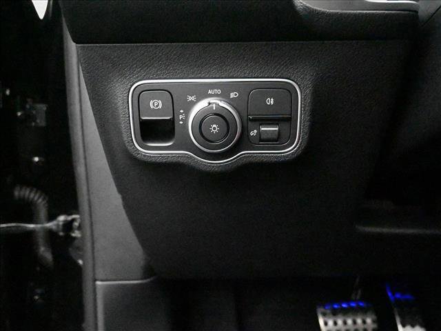 New 2025 Mercedes-Benz GLB 35 AMG 4MATIC image 18