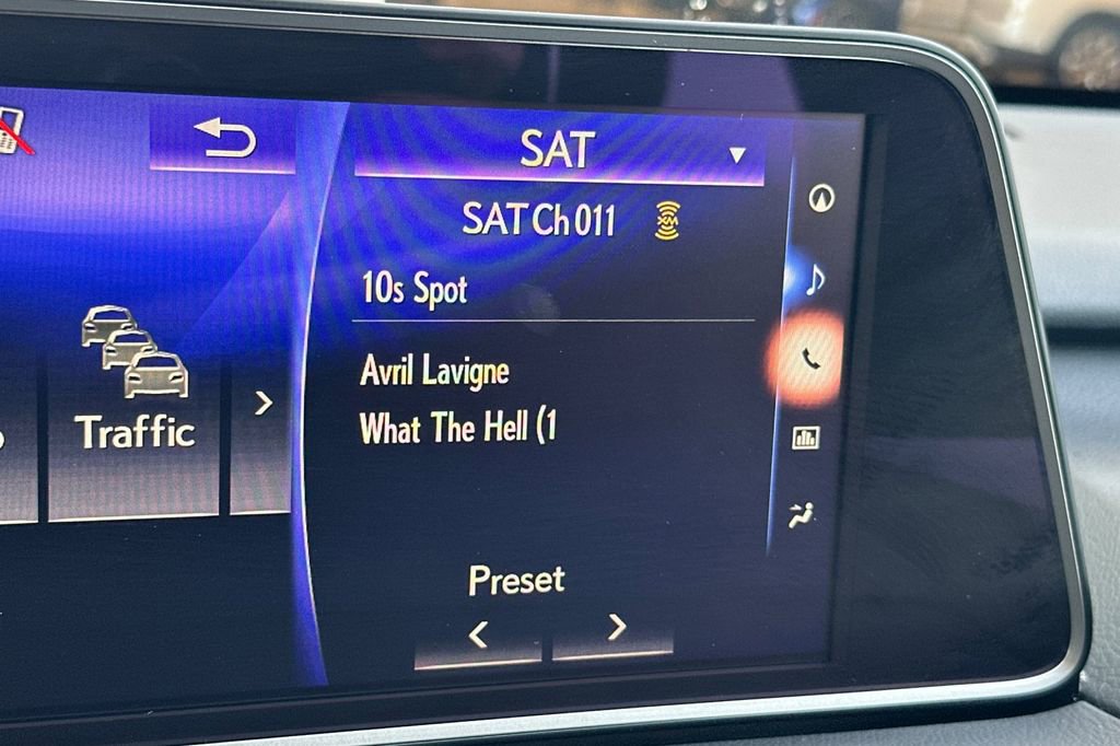 Used 2016 Lexus RX 450h AWD image 20