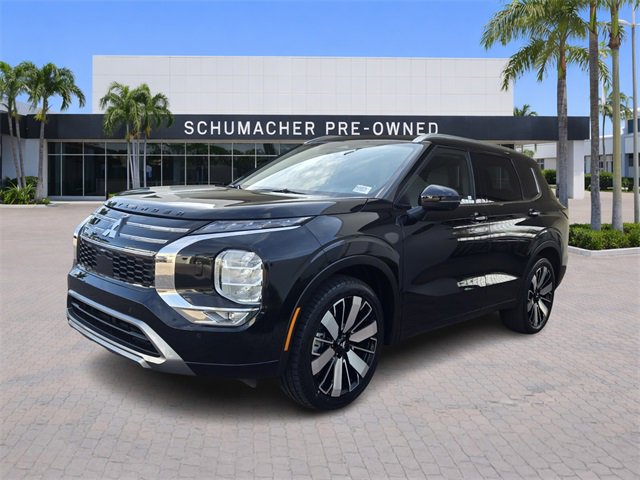 Used 2025 Mitsubishi Outlander SEL image 3