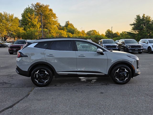 New 2026 Kia Sportage EX image 8