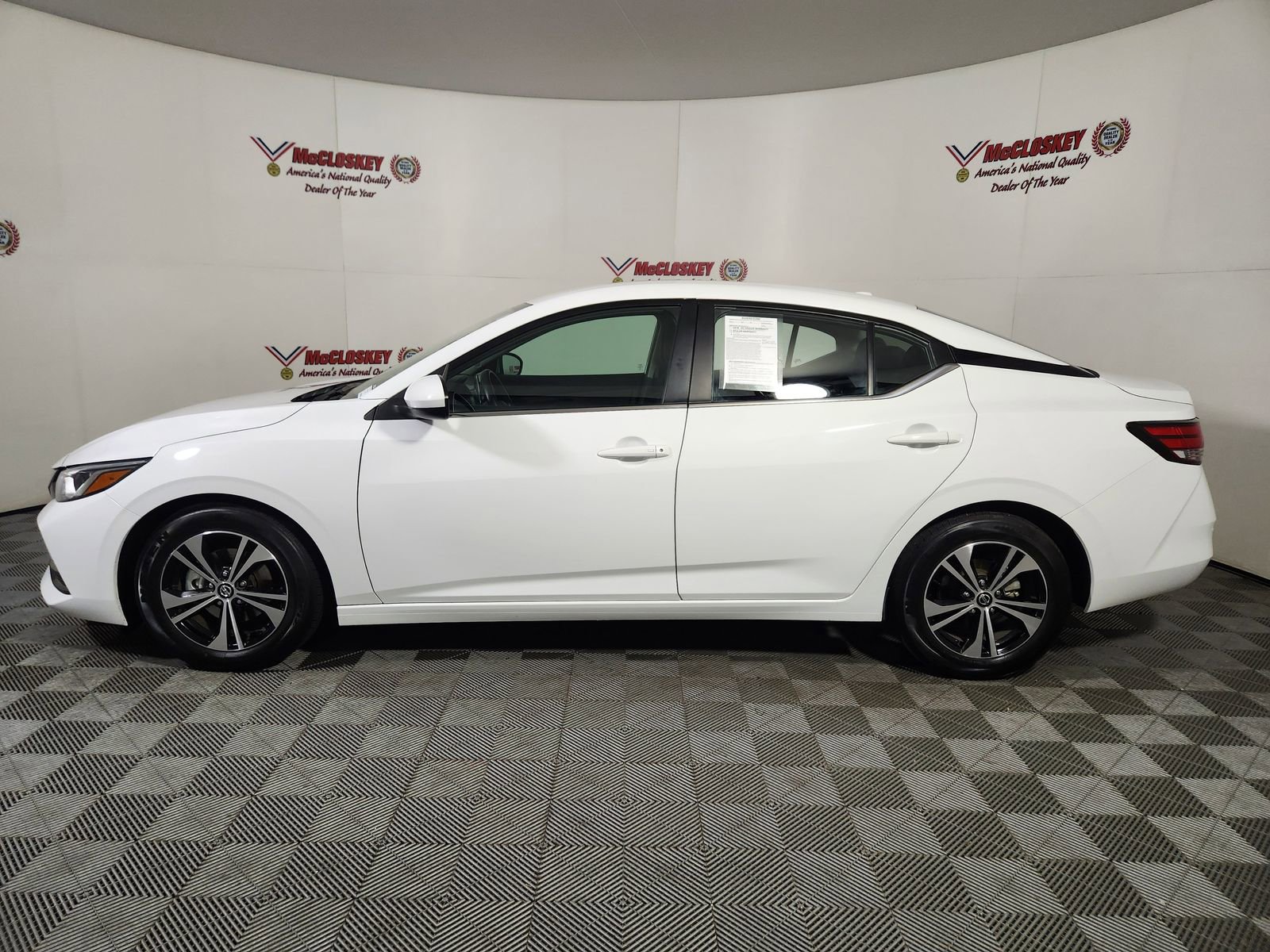 Used 2023 Nissan Sentra SV image 4