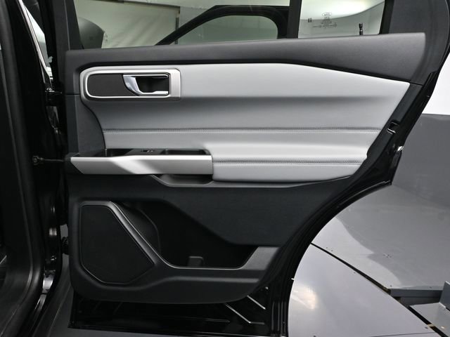 Used 2024 Ford Explorer XLT w/ XLT Sport Appearance Package image 52
