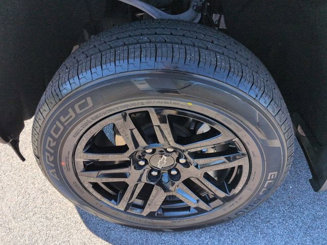 Used 2022 Chevrolet Silverado 1500 Custom image 10