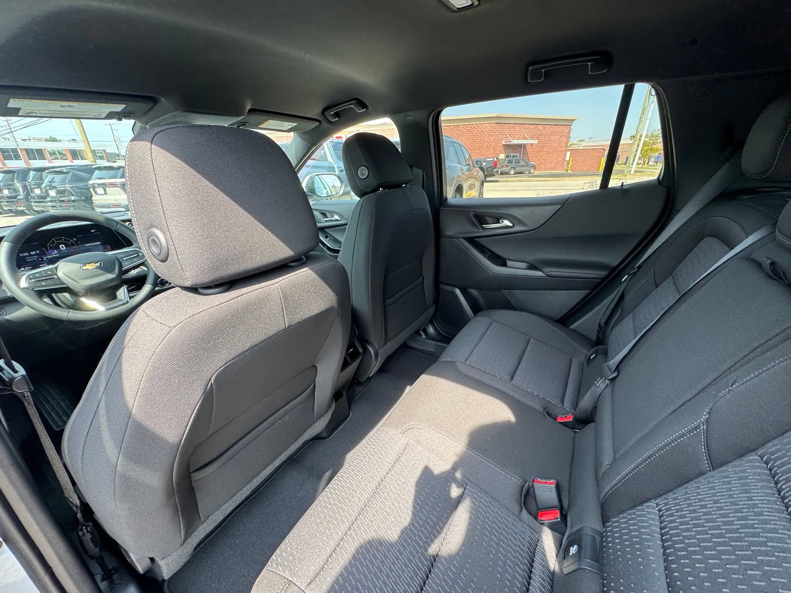 New 2027 Chevrolet Equinox LT AWD/4WD image 26