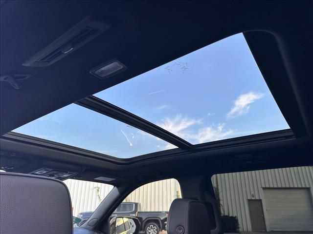 Certified 2023 GMC Yukon XL Denali AWD/4WD image 21