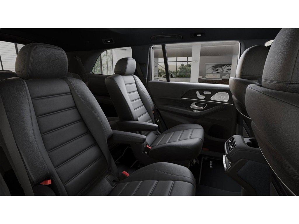 New 2026 Mercedes-Benz GLS 580 4MATIC image 5