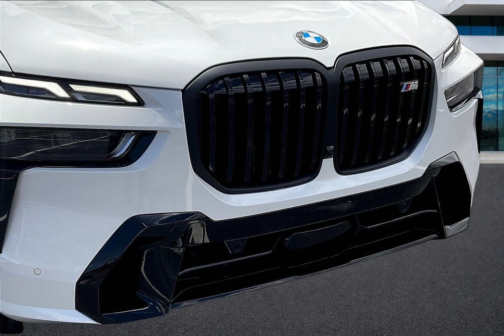 New 2027 BMW X7 M60i AWD/4WD image 33