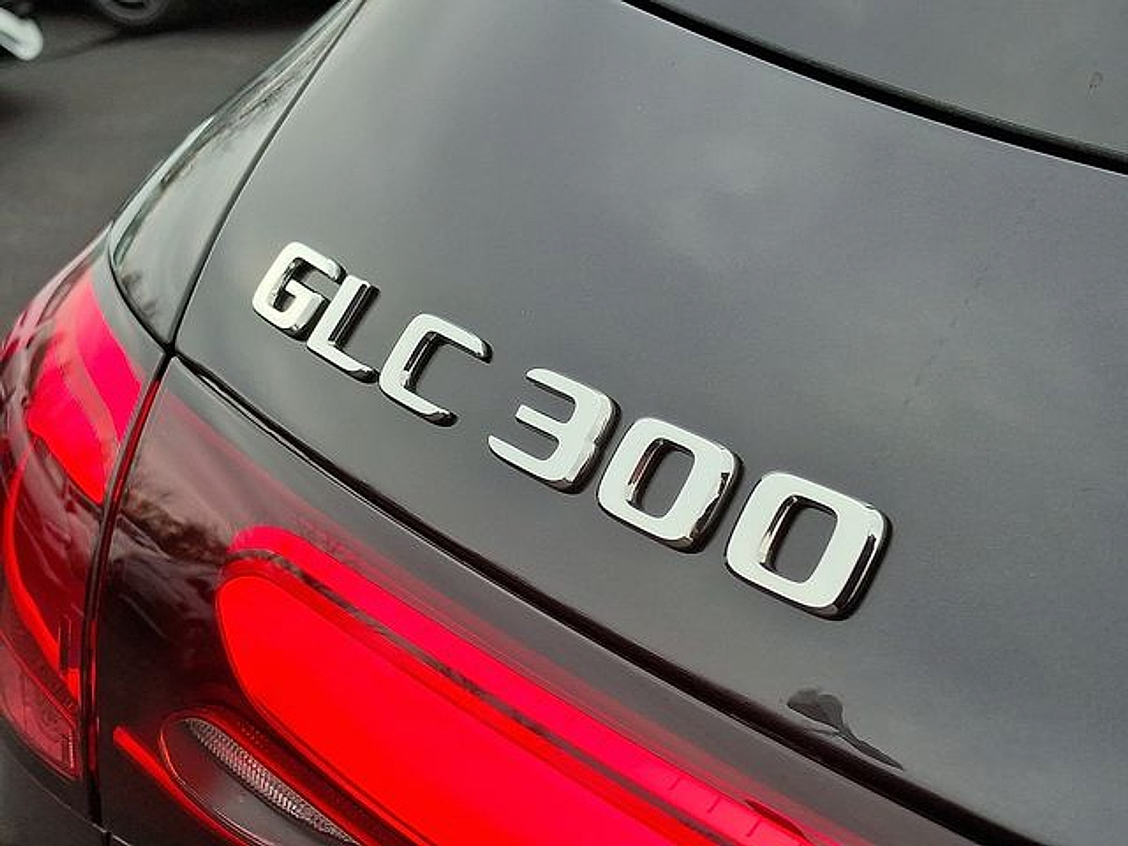 Used 2026 Mercedes-Benz GLC 300 4MATIC image 24