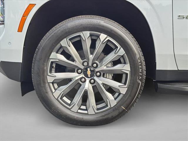 New 2026 Chevrolet Suburban High Country w/ Sun And Tow Package RWD image 10