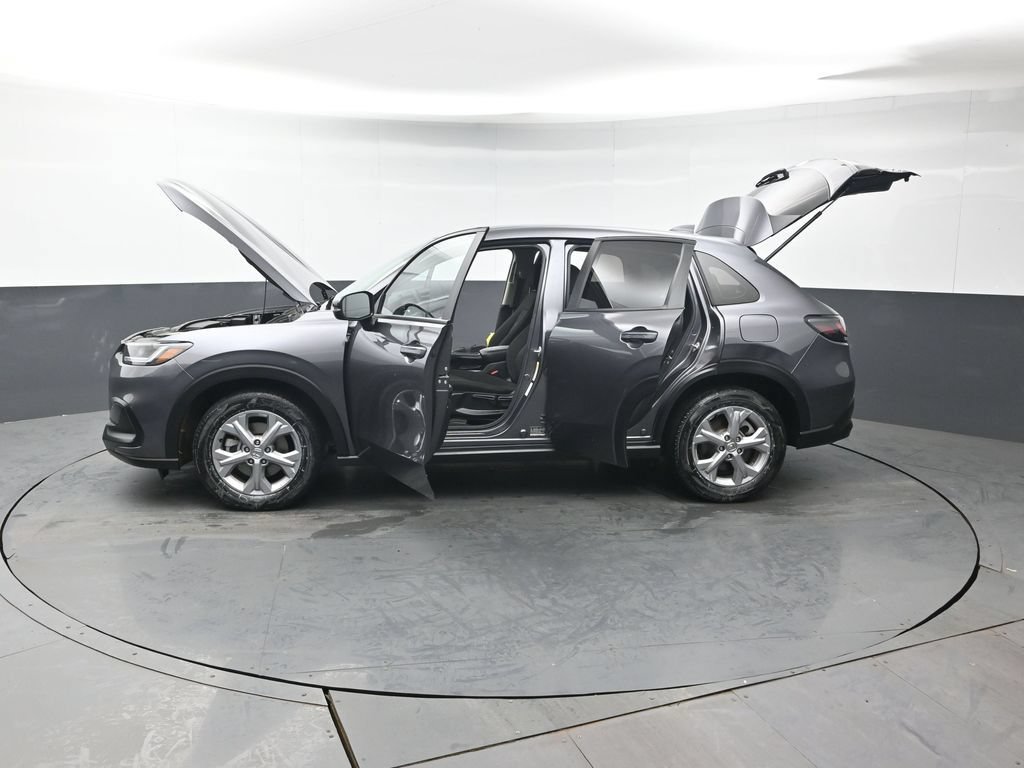 Certified 2024 Honda HR-V LX image 43