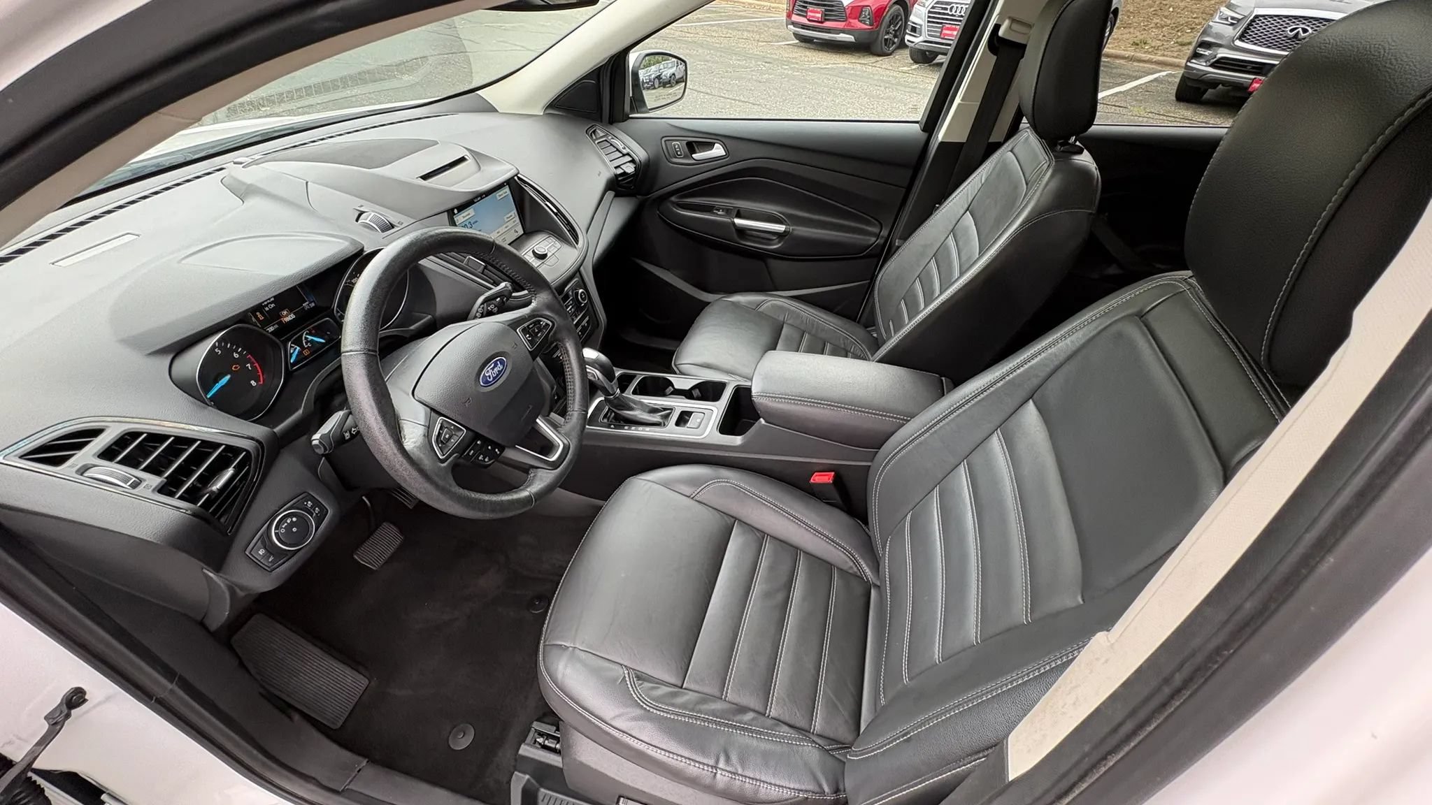Used 2018 Ford Escape SEL w/ Ford Safe & Smart Package AWD/4WD image 28