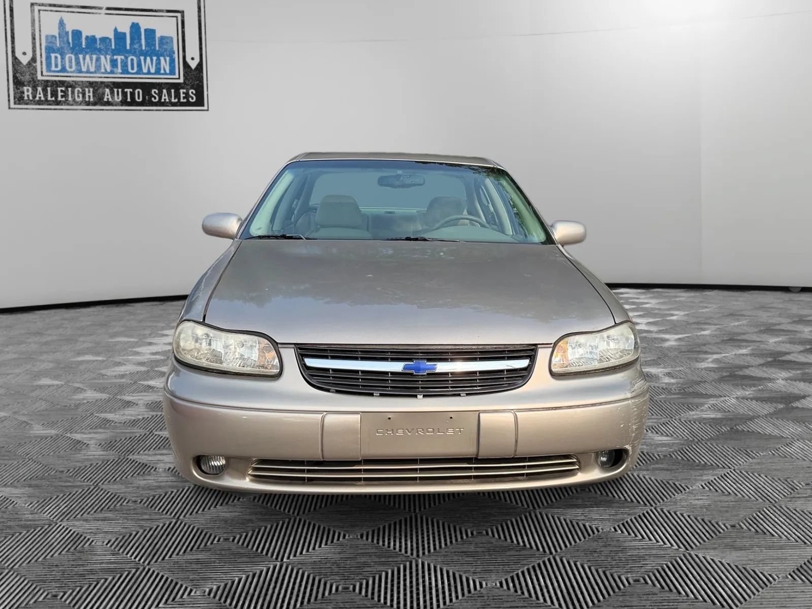 Used 2000 Chevrolet Malibu LS w/ Preferred Equipment Group 1 FWD image 3