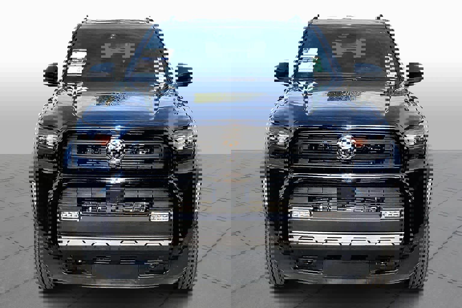 Used 2025 Toyota 4Runner SR5 image 3