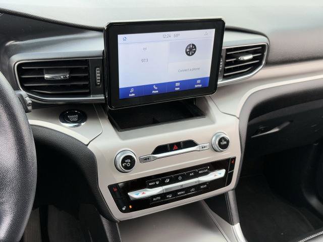 Certified 2022 Ford Explorer XLT w/ Equipment Group 202A image 20