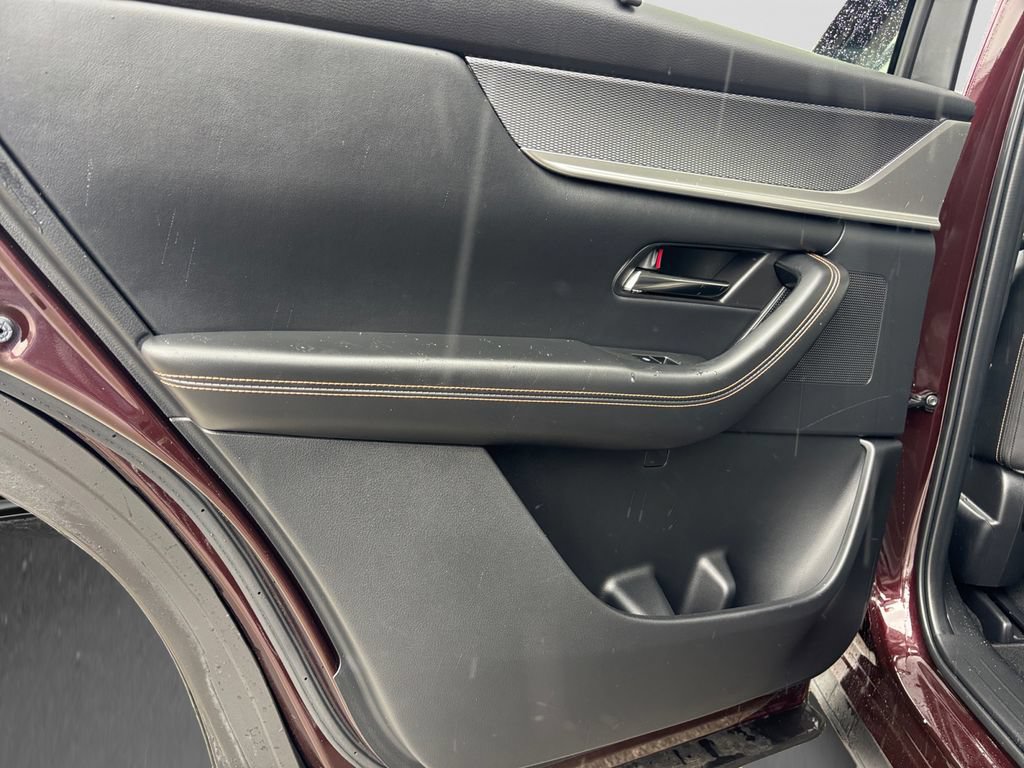 Used 2024 MAZDA CX-90 Plug-In Hybrid w/ Premium Pkg AWD/4WD image 40