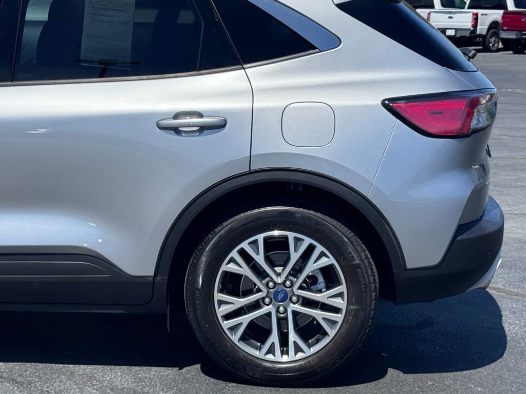 Used 2022 Ford Escape SEL image 37