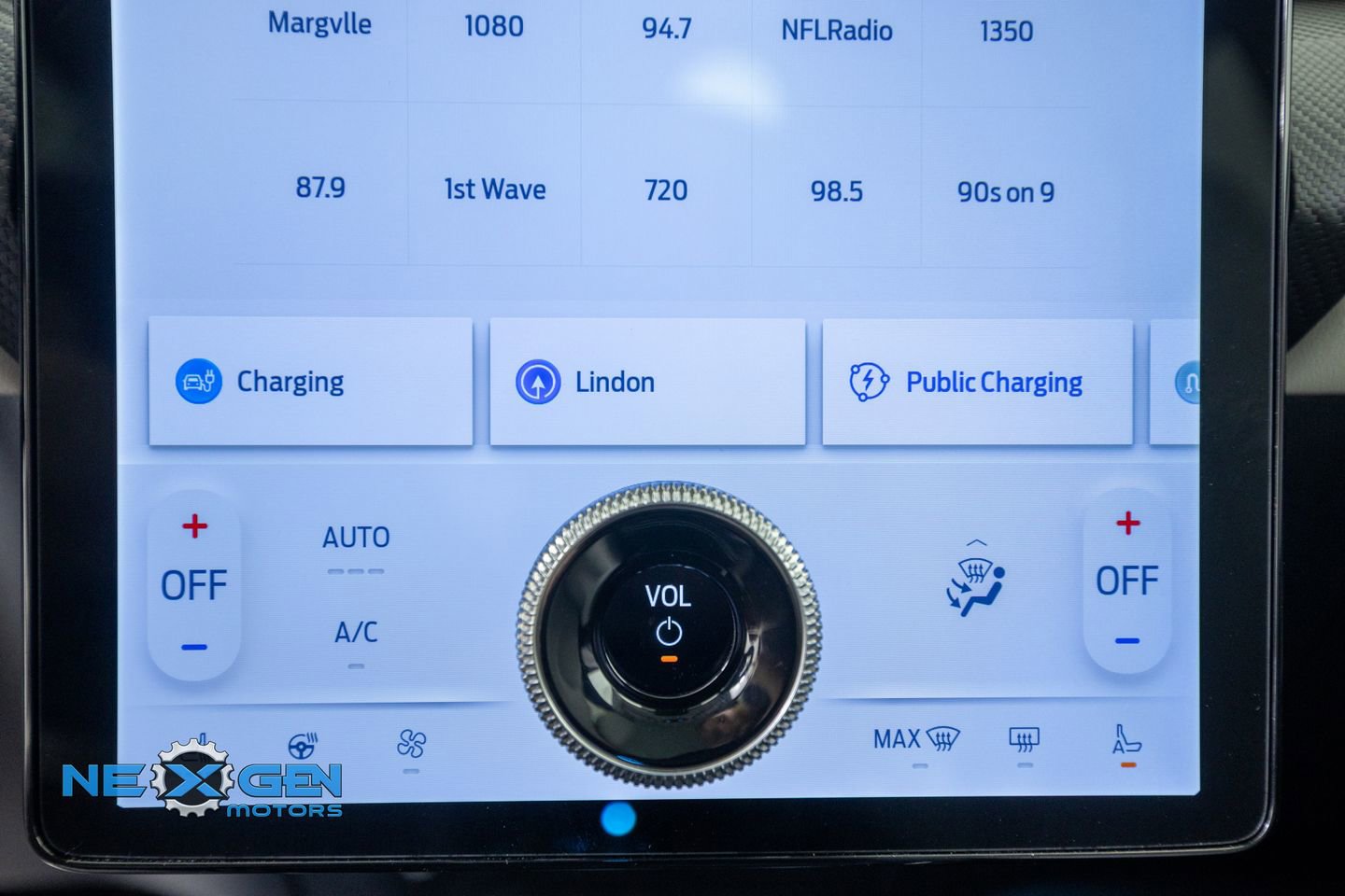 Used 2023 Ford Mustang Mach-E Premium AWD/4WD image 20