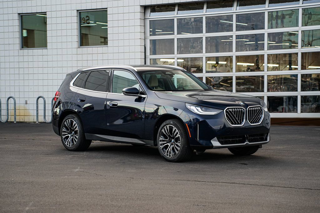 Used 2026 BMW X3 xDrive30 AWD/4WD image 3