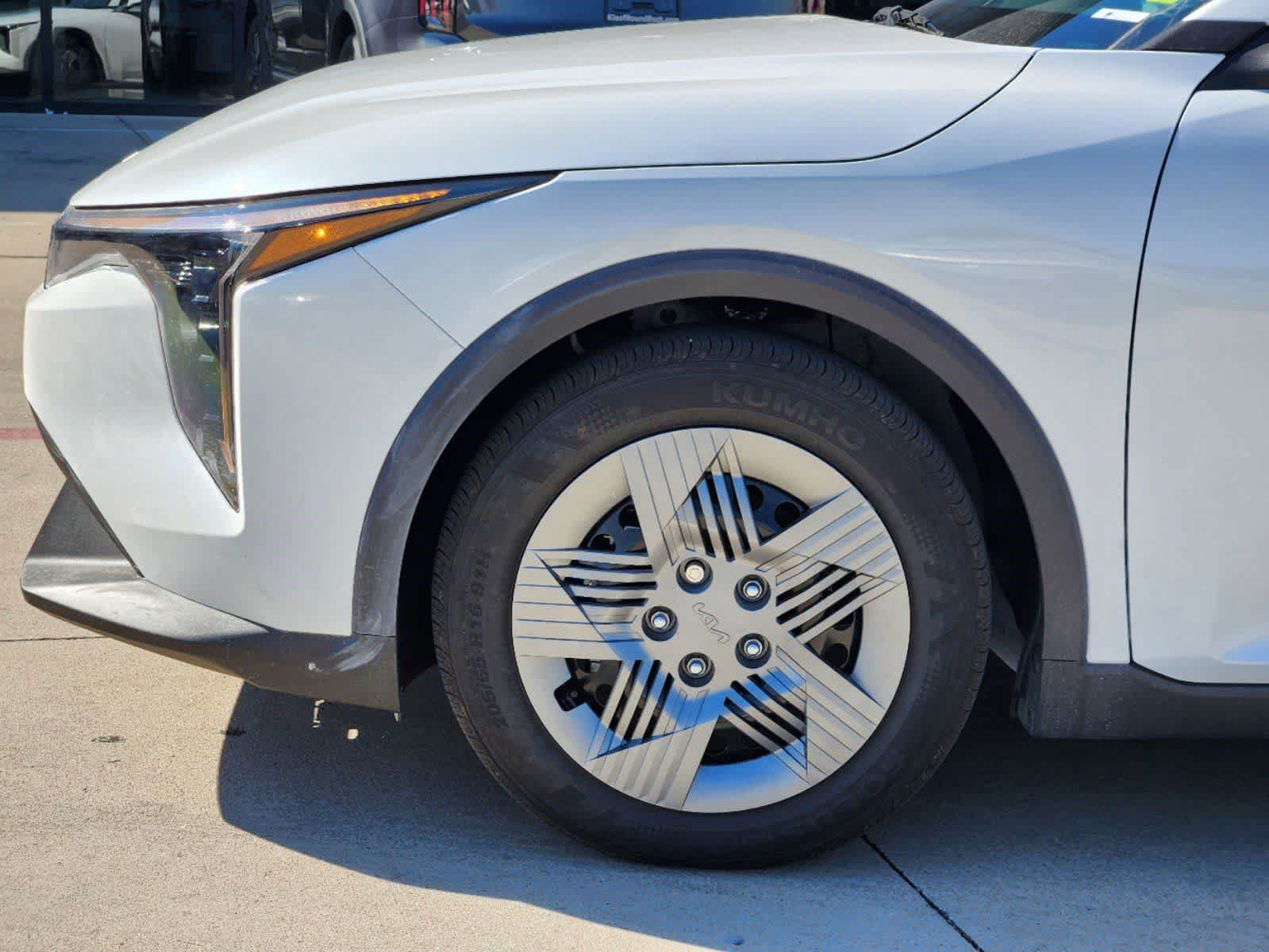 Certified 2025 Kia K4 FWD image 7
