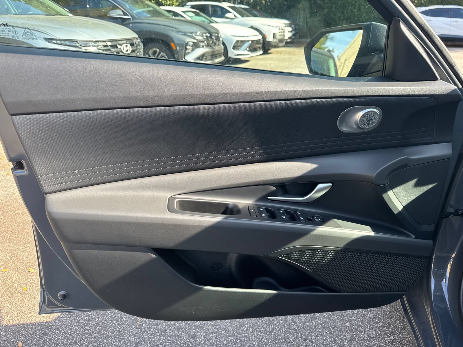 New 2026 Hyundai Elantra SE FWD image 11