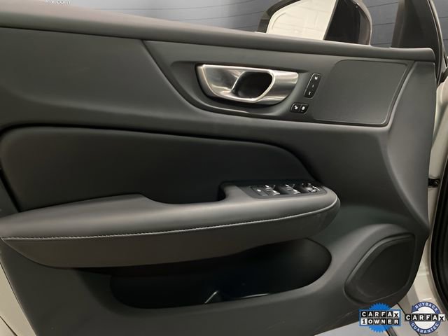 Used 2025 Volvo S60 B5 Core image 31