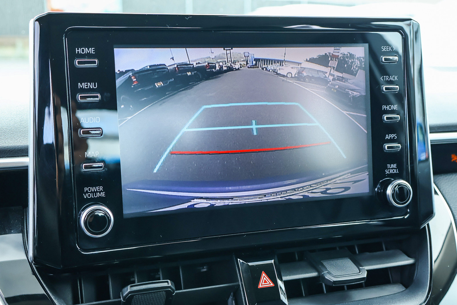 Used 2020 Toyota Corolla LE FWD image 5
