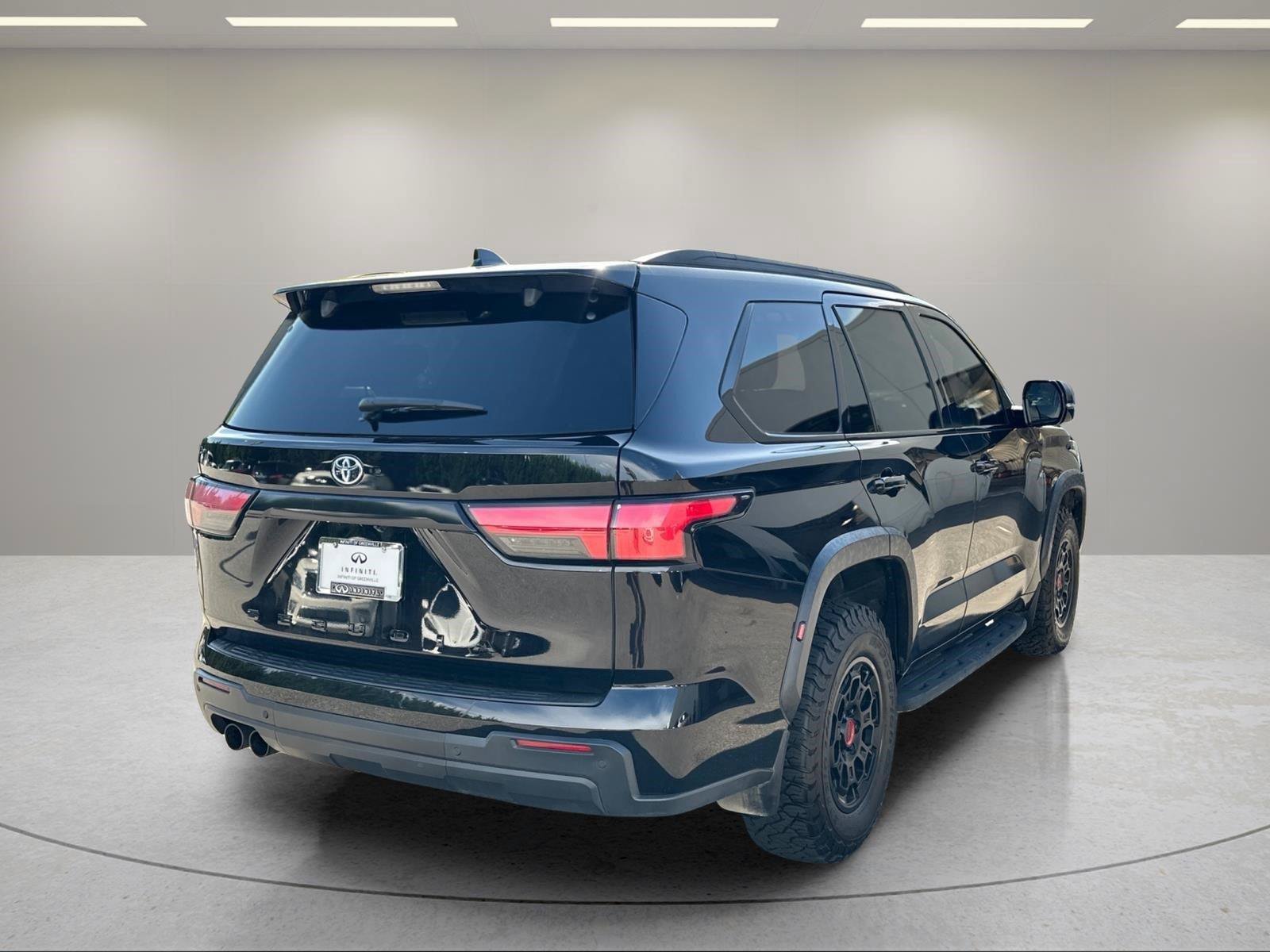 Used 2023 Toyota Sequoia TRD Pro AWD/4WD image 7