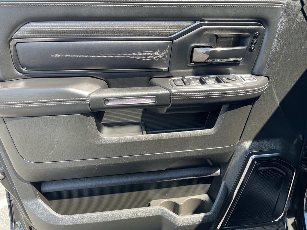 Used 2023 RAM 3500 Limited image 29