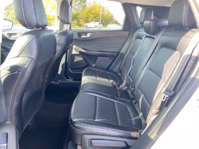 Used 2022 Ford Escape Titanium AWD/4WD image 19