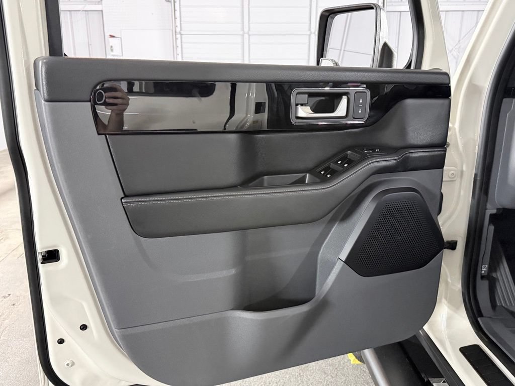 Used 2024 INEOS Grenadier Station Wagon AWD/4WD image 16